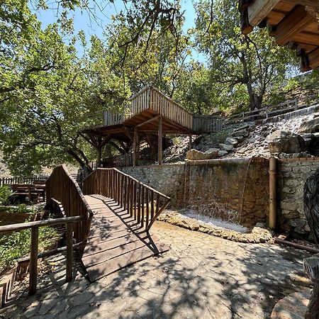 B & B Le Casette Sull'Albero Di Villa Alba Messina Bagian luar foto