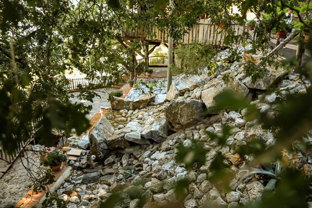 B & B Le Casette Sull'Albero Di Villa Alba Messina Bagian luar foto