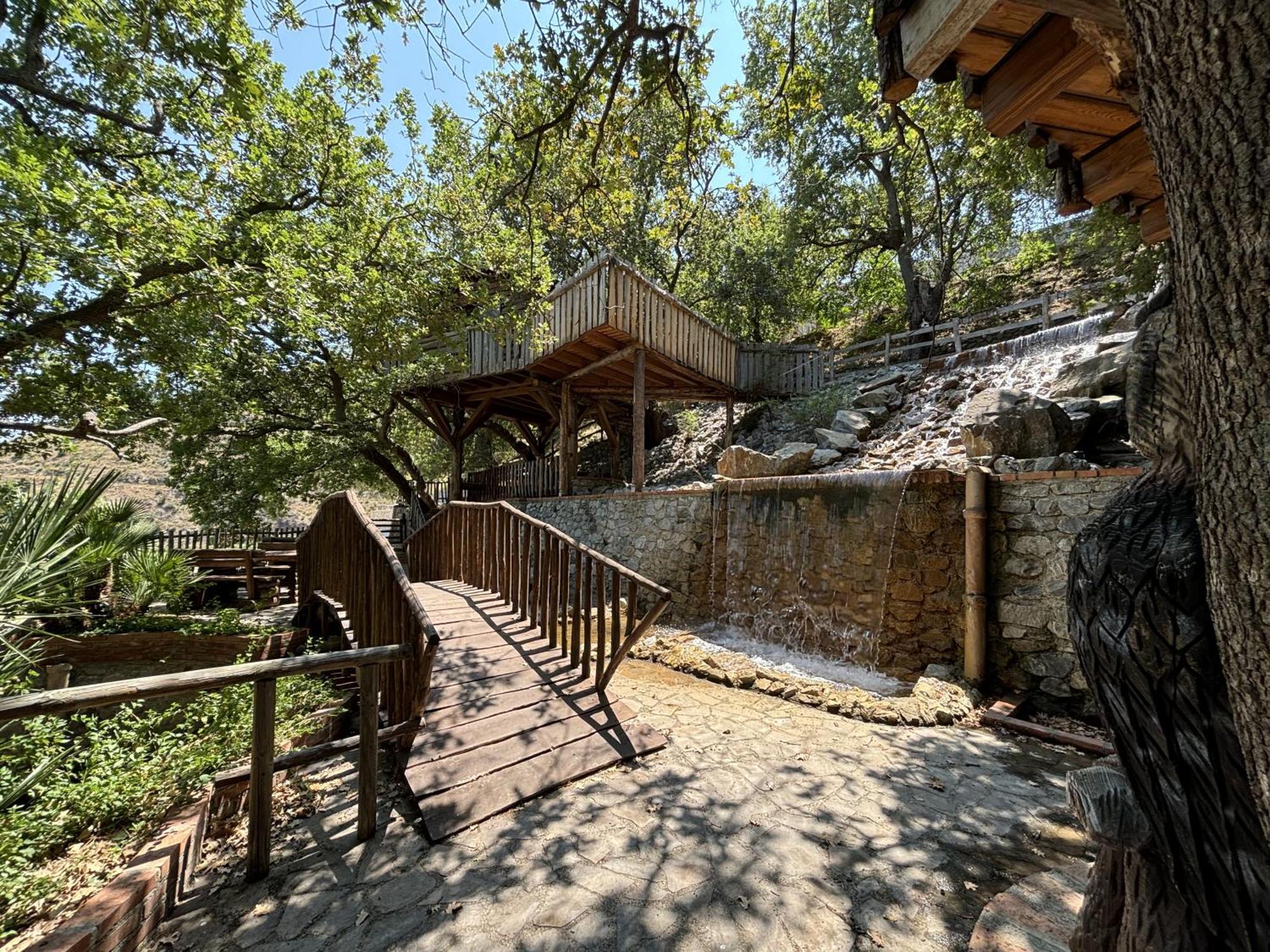B & B Le Casette Sull'Albero Di Villa Alba Messina Bagian luar foto