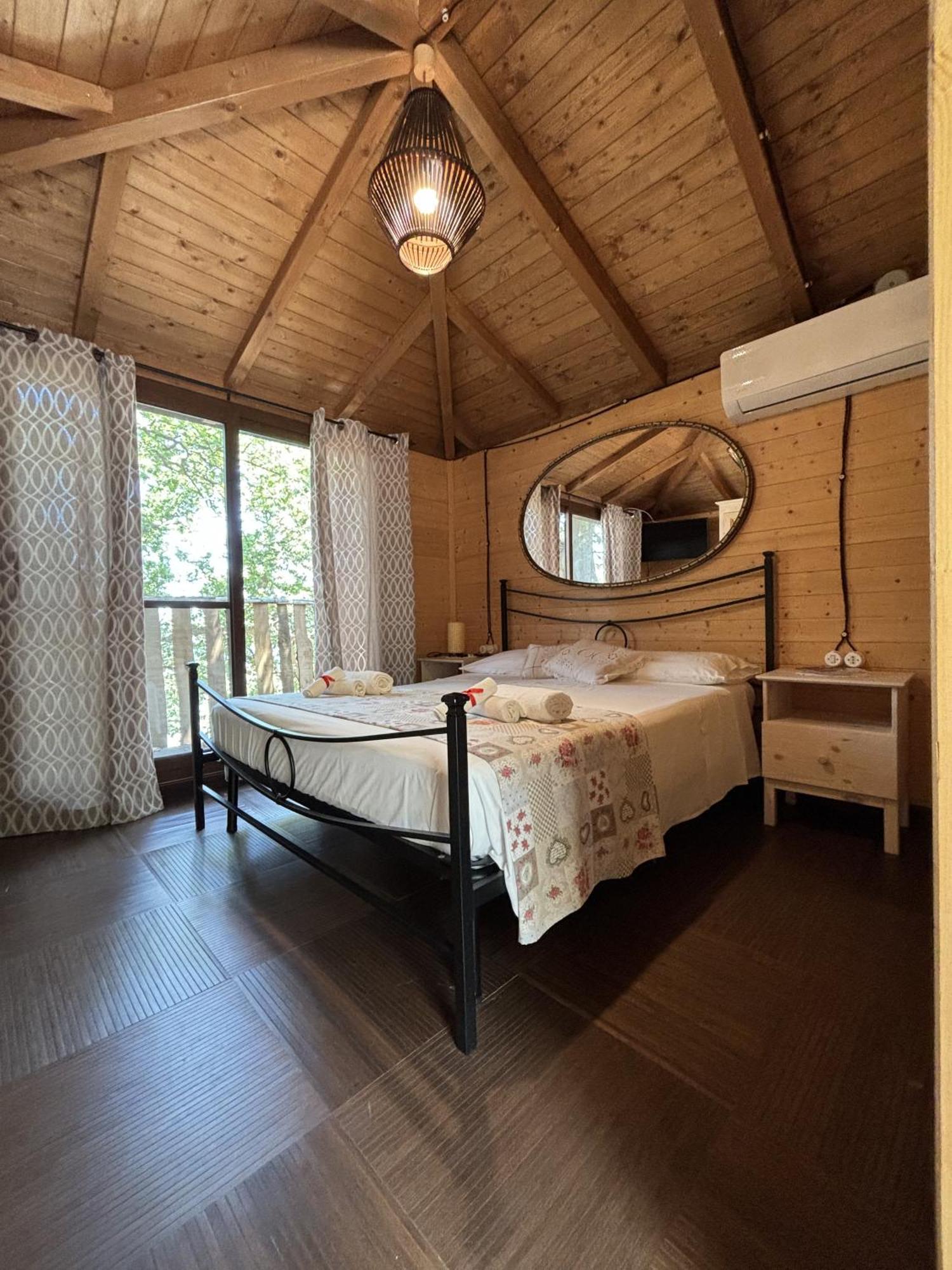 B & B Le Casette Sull'Albero Di Villa Alba Messina Bagian luar foto